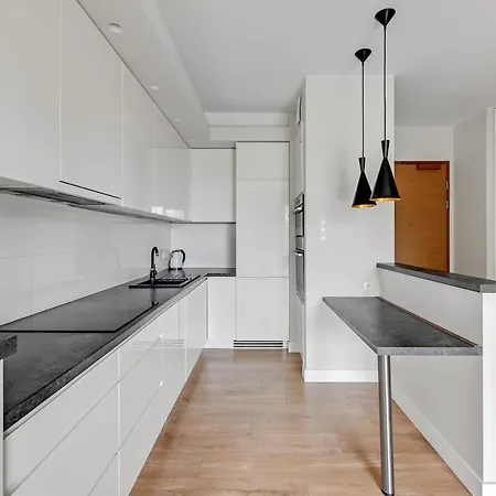 Luxury Bianco Апартаменты *