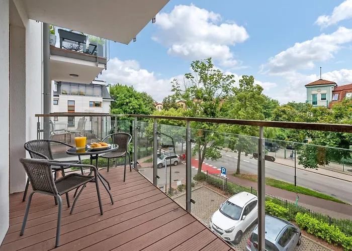 Luxury Bianco アパート